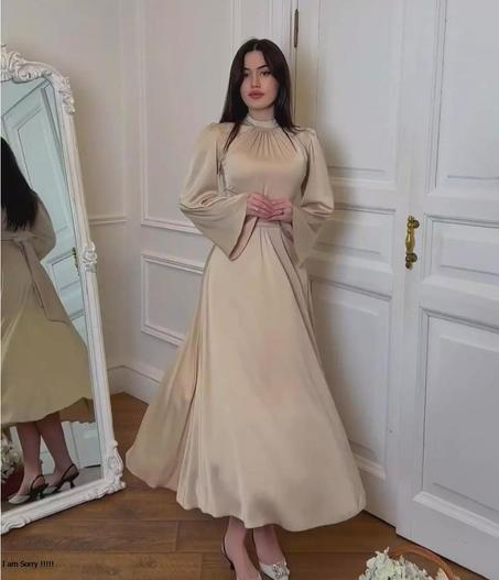 فستان نسائي