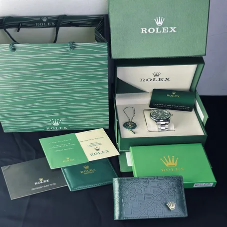 Pack montre et Porte-monnaie Offert