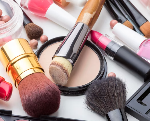 ادوات التجميل