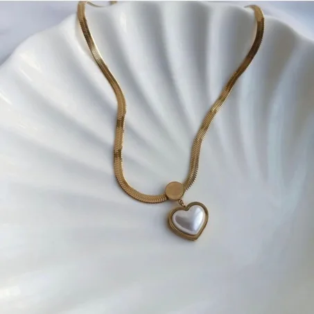 Collier Cobra Cœur Blanc