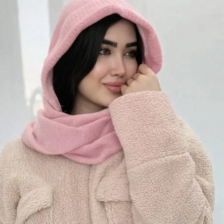 “فولار تركي الذي بتصميم راقٍ من الصوف المخملي الفاخر