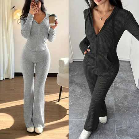 Sweat à Capuche et Pantalon Évasé avec Poches.