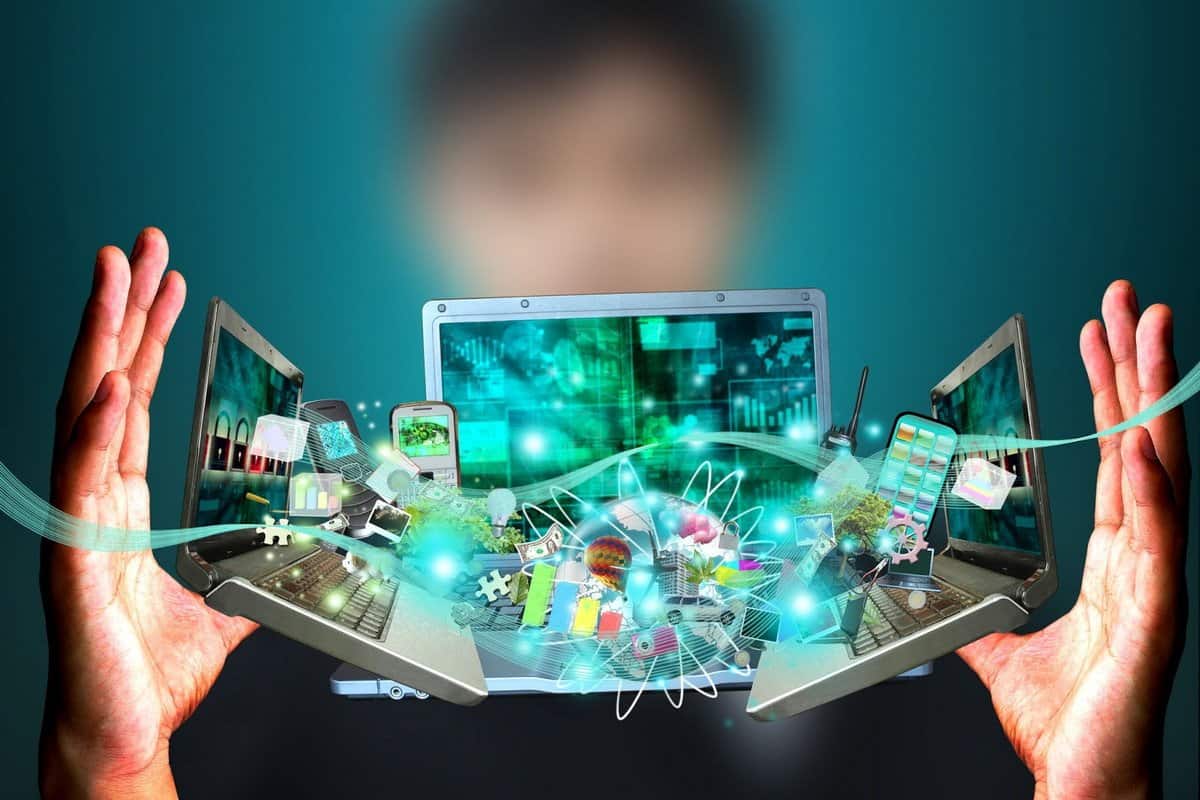 الإلكترونيات والأدوات الذكية