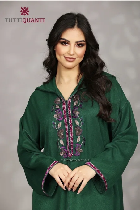 Djellba bandes velours de soie en détail