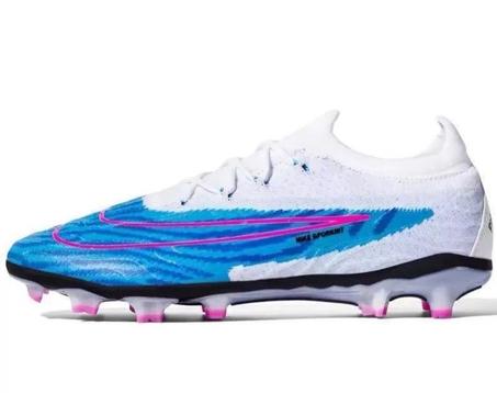 Chaussures de Football Ultra Grip – Édition Fluorescente