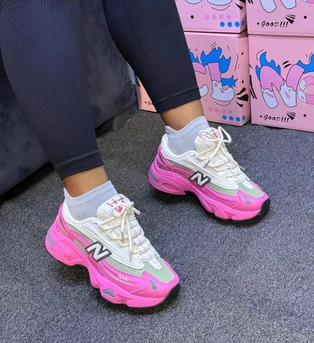 New Balance 1000