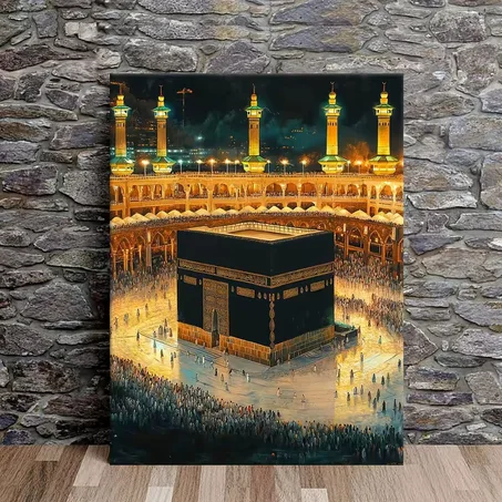 لوحة قماشية للكعبة المشرفة المتوهجة – منظر ليلي لمكة المكرمة