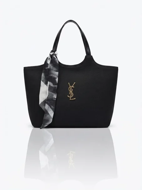 Sac à main de taille moyenne