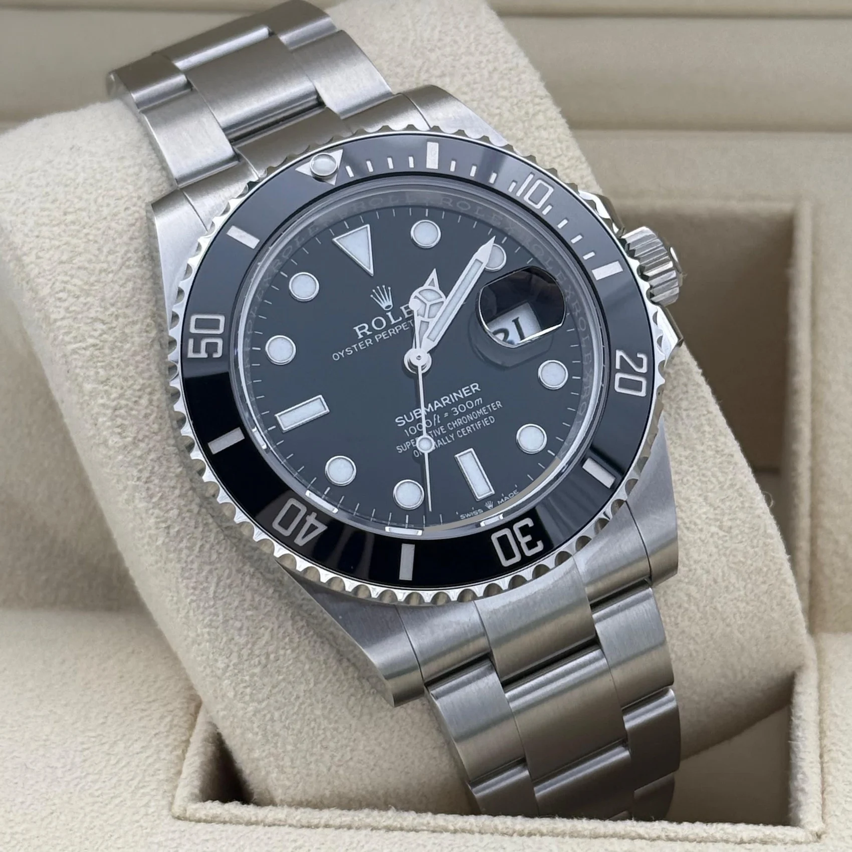 Rolex SUBMARINER DATE-BLACK