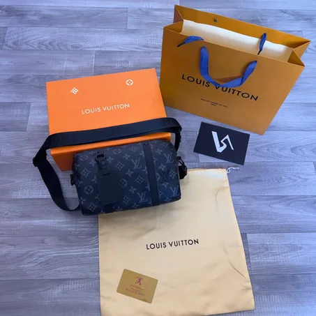 sacoche louis vuitton-couleur bleu