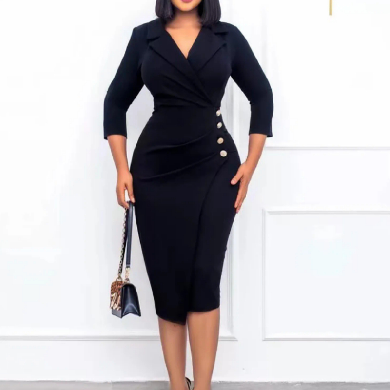 Robe Blazer Ajustée avec Boutons Dorés – Noir Élégant