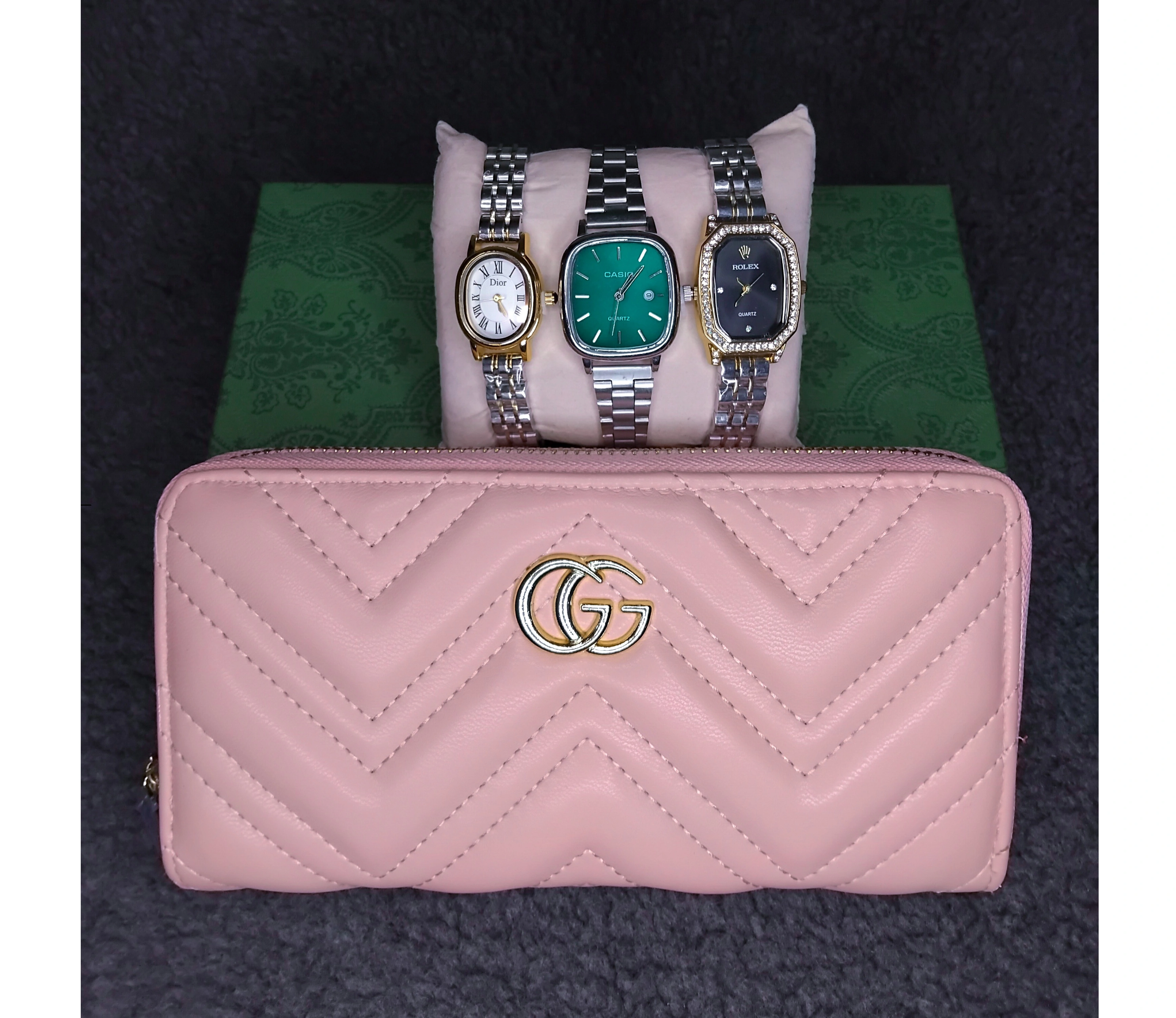 Pack Gucci & trois montres luxe pour femmes