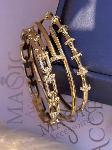 Trois bracelets en acier inoxydable 14