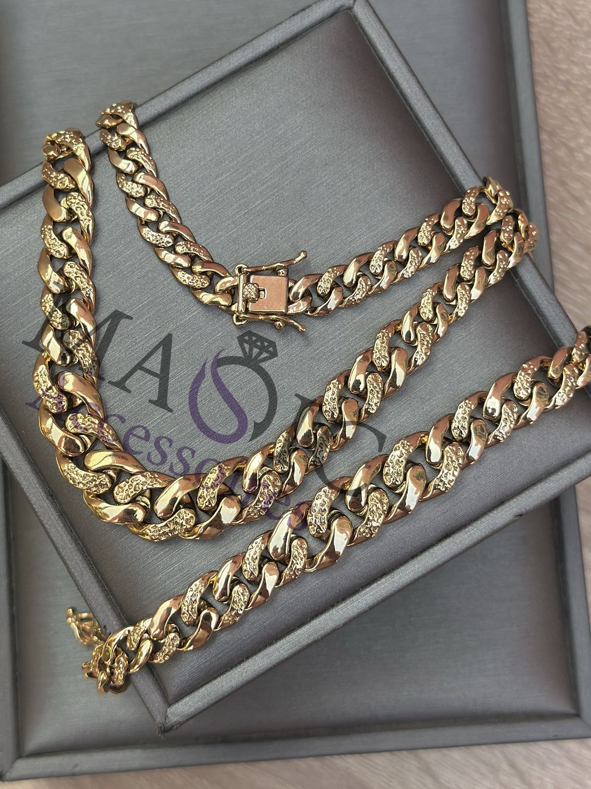 stores/ae0d42556924e5c1e0b1367fd6616146/products/CXX1bKmNtz5O6LLlbT52UtGoiu3wID2Kt7YarBwr.jpg