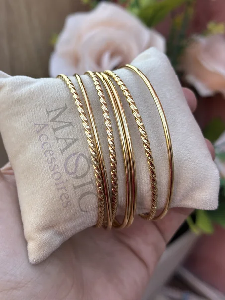 Sertella de 7 bracelets en acier inoxydables