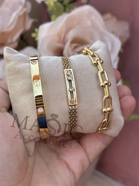 ثلاثة أساور، مزيج مثالي من الفخامة والجمال