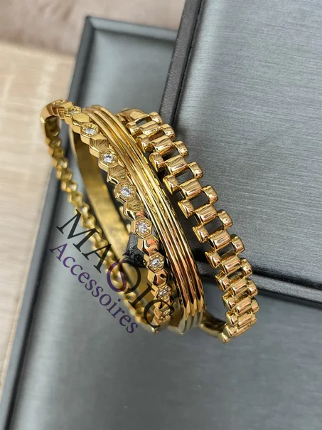 Trois bracelets inoxydable