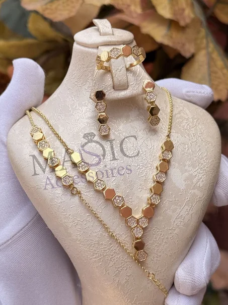 Ensemble collier + gourmet + bague et boucles inoxydable