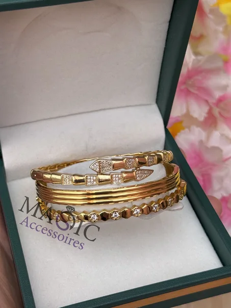 Trois bracelets inoxydable