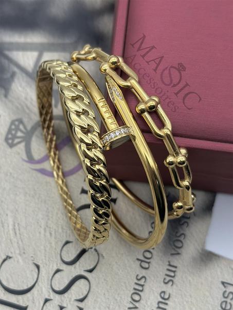 Trois bracelets en acier inoxydable 10