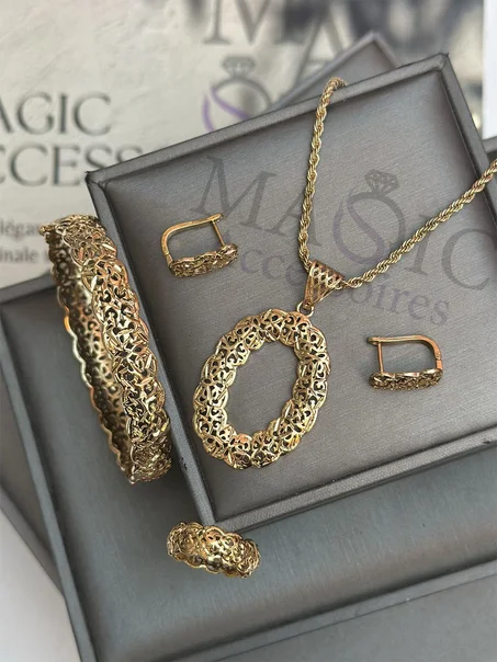 5 Ensembles colier +bracelet + bague + Boucles