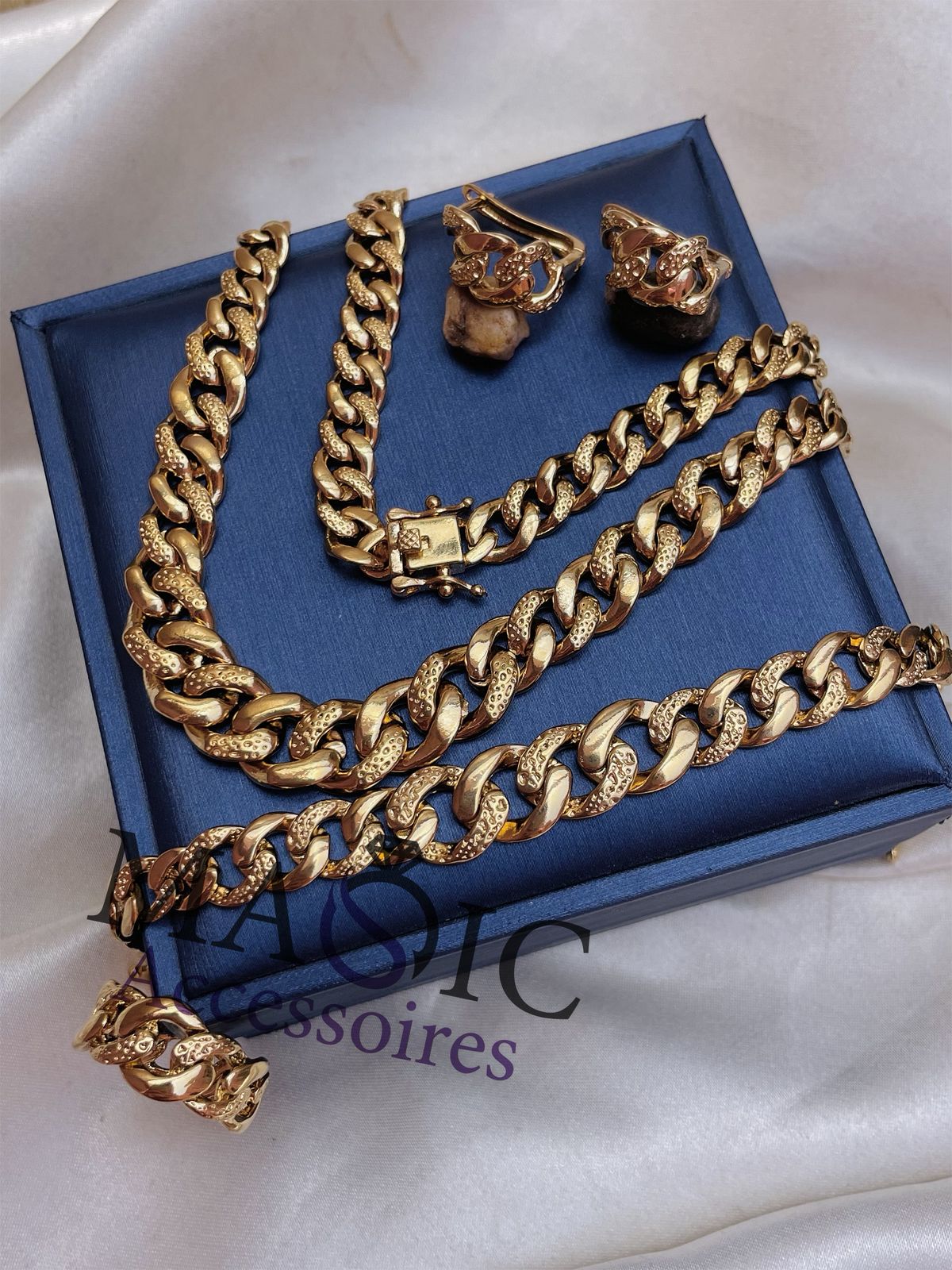 stores/ae0d42556924e5c1e0b1367fd6616146/products/sPvPCfpHIzeHfuMBDE17PTnByAAFB3oFq4AOzFZO.jpg