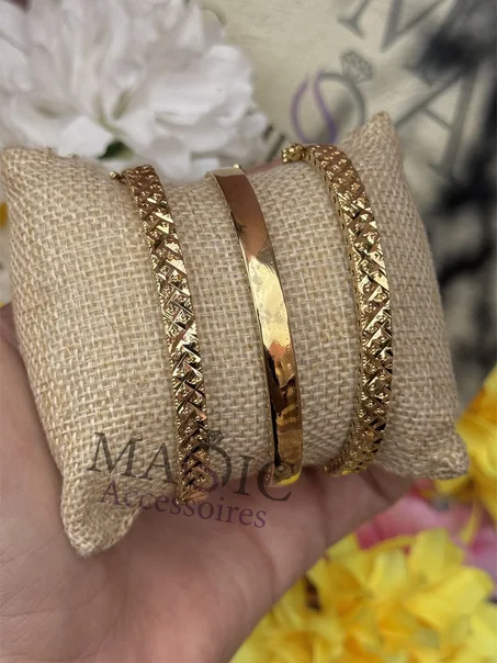 Trois bracelets inoxydable