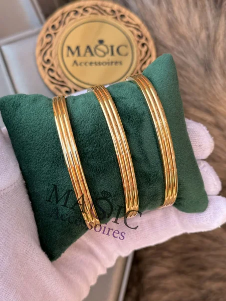 Trois bracelets inoxydable