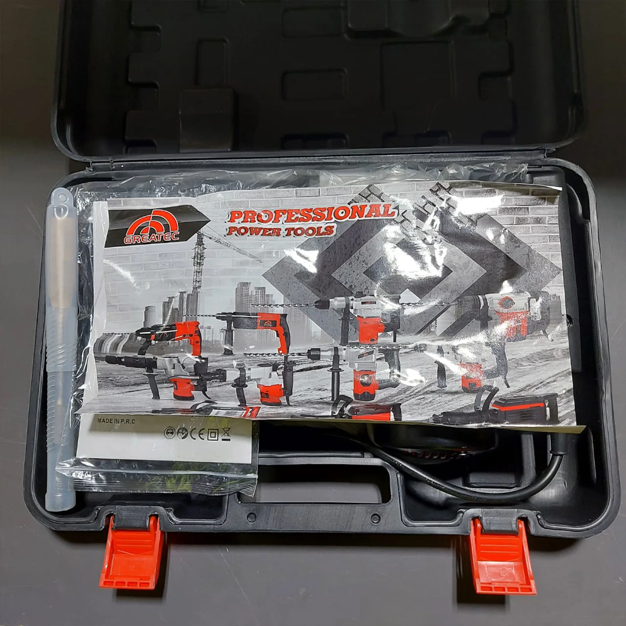 مثقاب تكسير وحفر كهربائي 1900 واط – مع طقم كامل للإستخدام الشامل