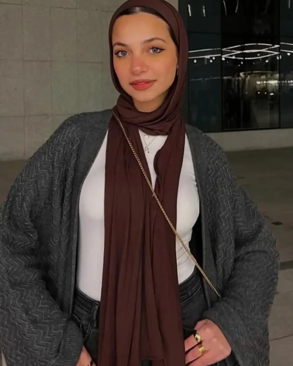 Jel en lycra avec bonnet / Tailles : 190 cm x 60 cm