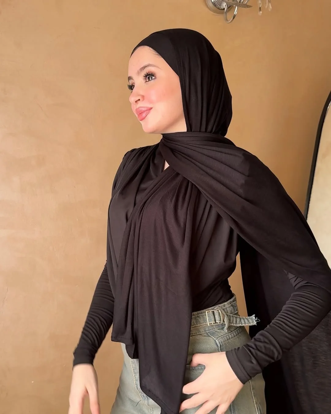 Jel en lycra avec bonnet / Tailles : 190 cm x 60 cm