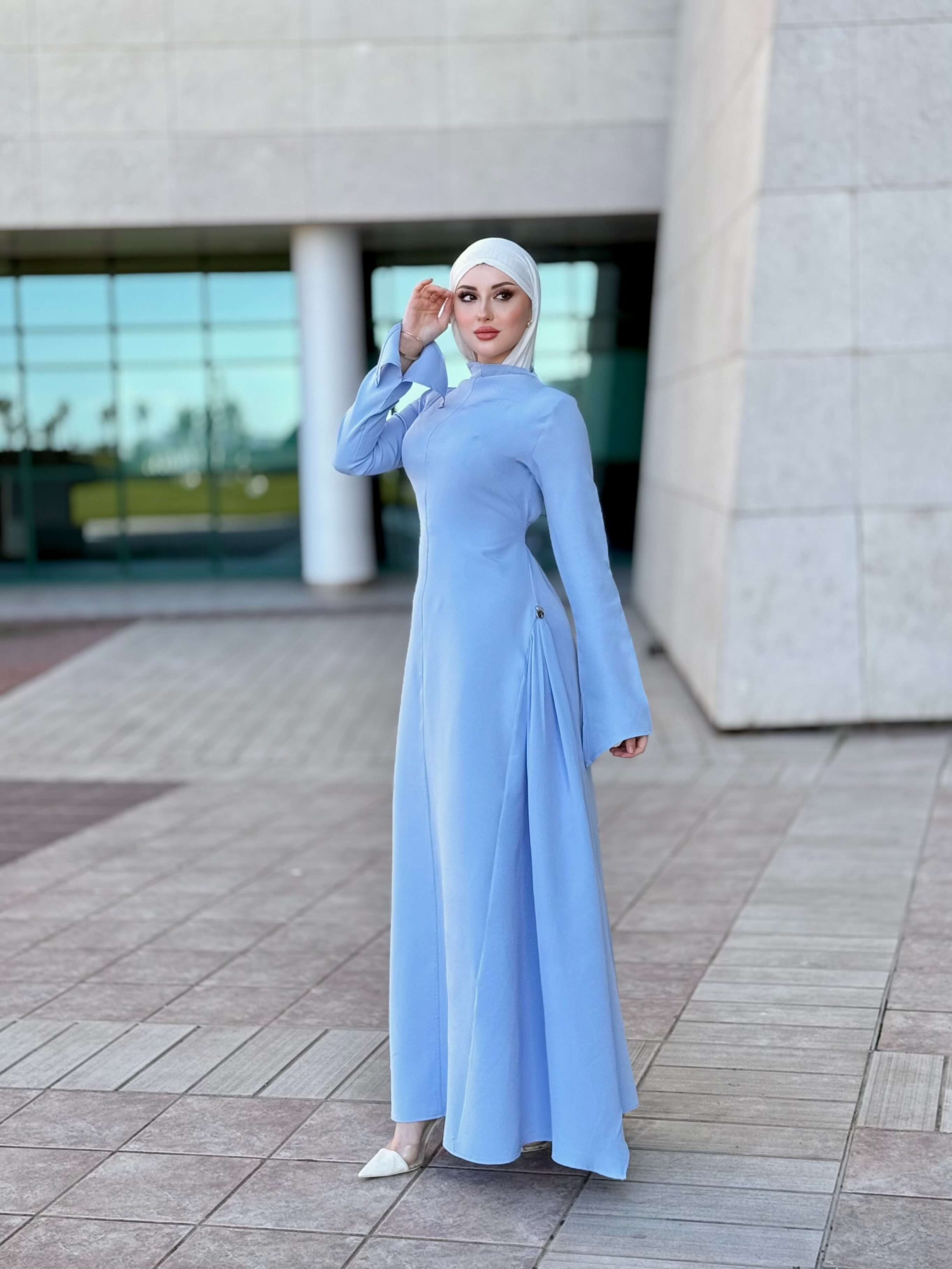 فستان نسائي أنيق وجذاب