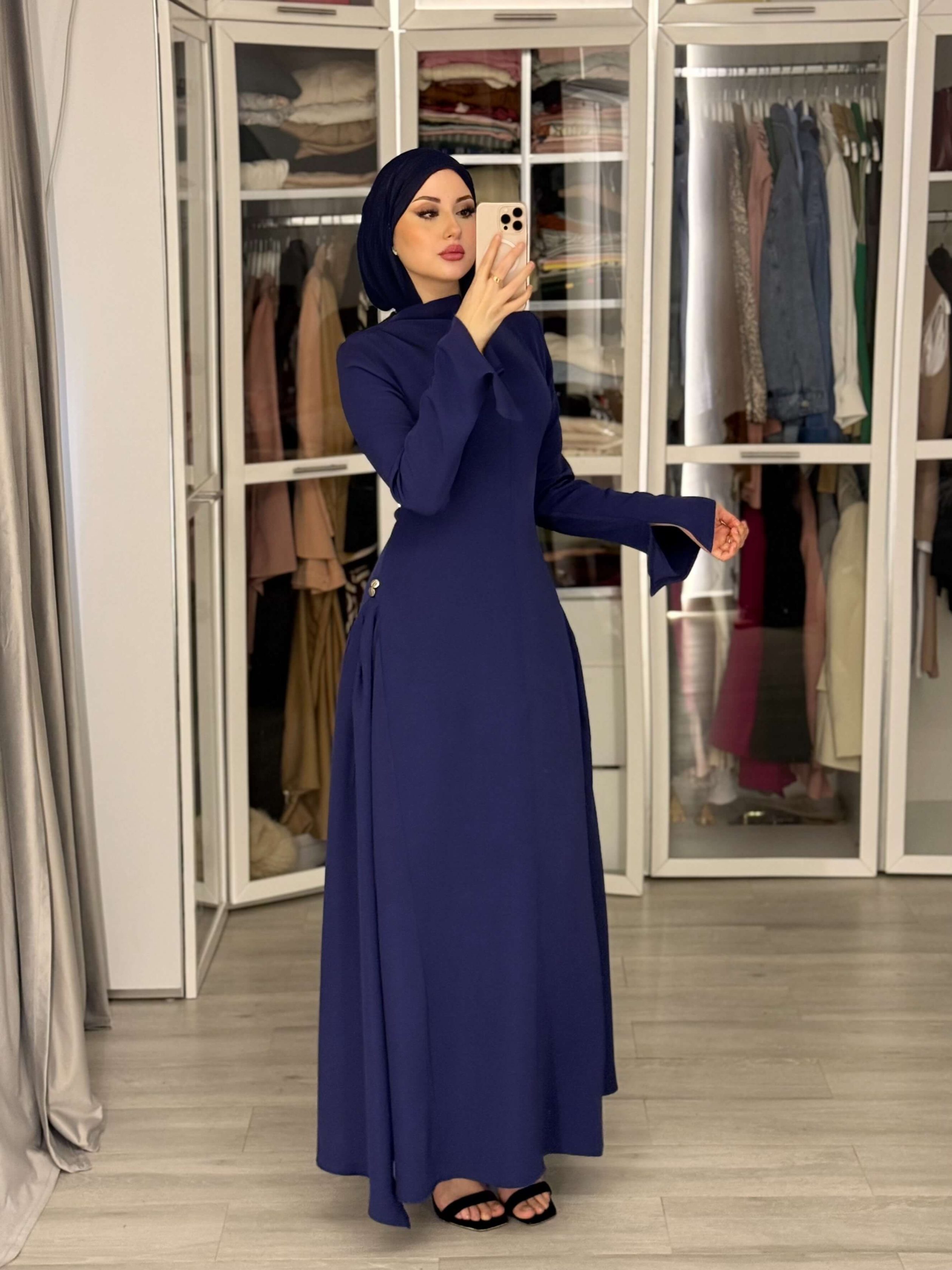 فستان نسائي أنيق وجذاب