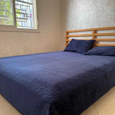 غطاء السرير الانيق