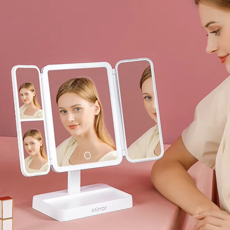 مرآة مكياج قابلة للطي بدون أسلاك مع إضاءة LED