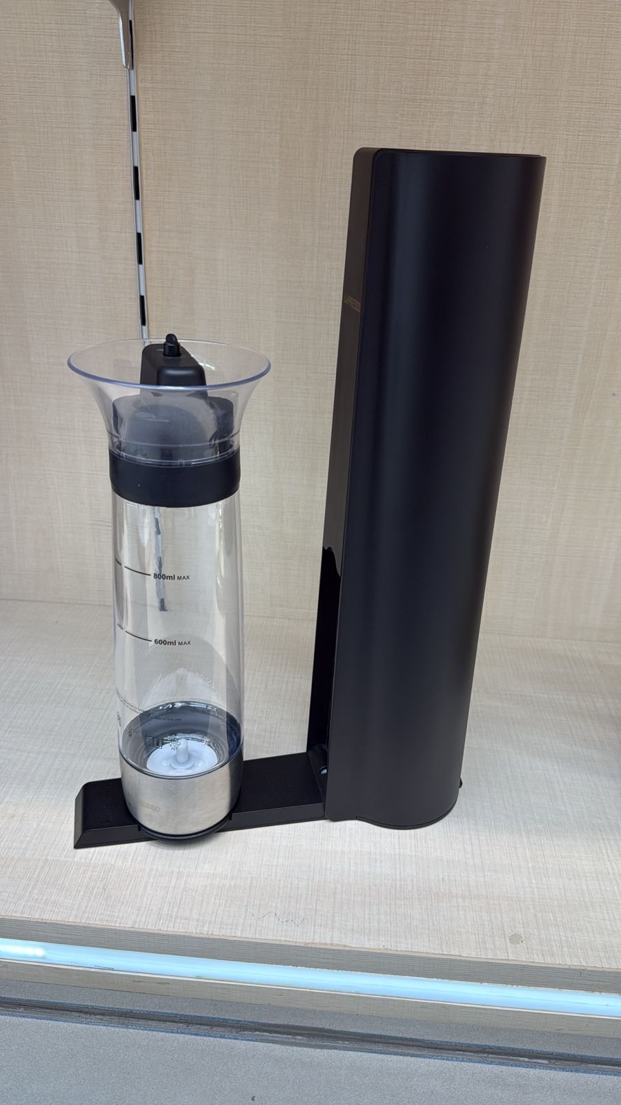 ماكينة صنع المياة الغازية  Soda Maker Machine