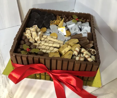 Cake kit kat m&m's Kinder Bueno