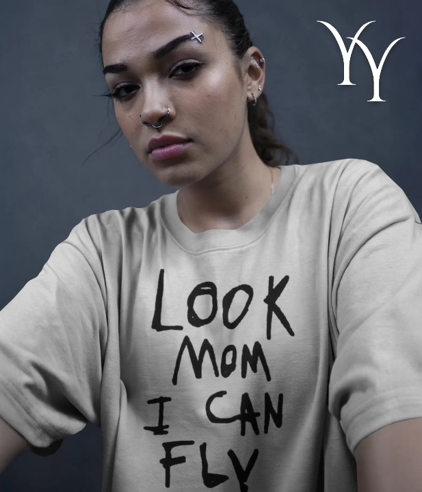 White Casual T-Shirt – Mom I Can Fly Quote
