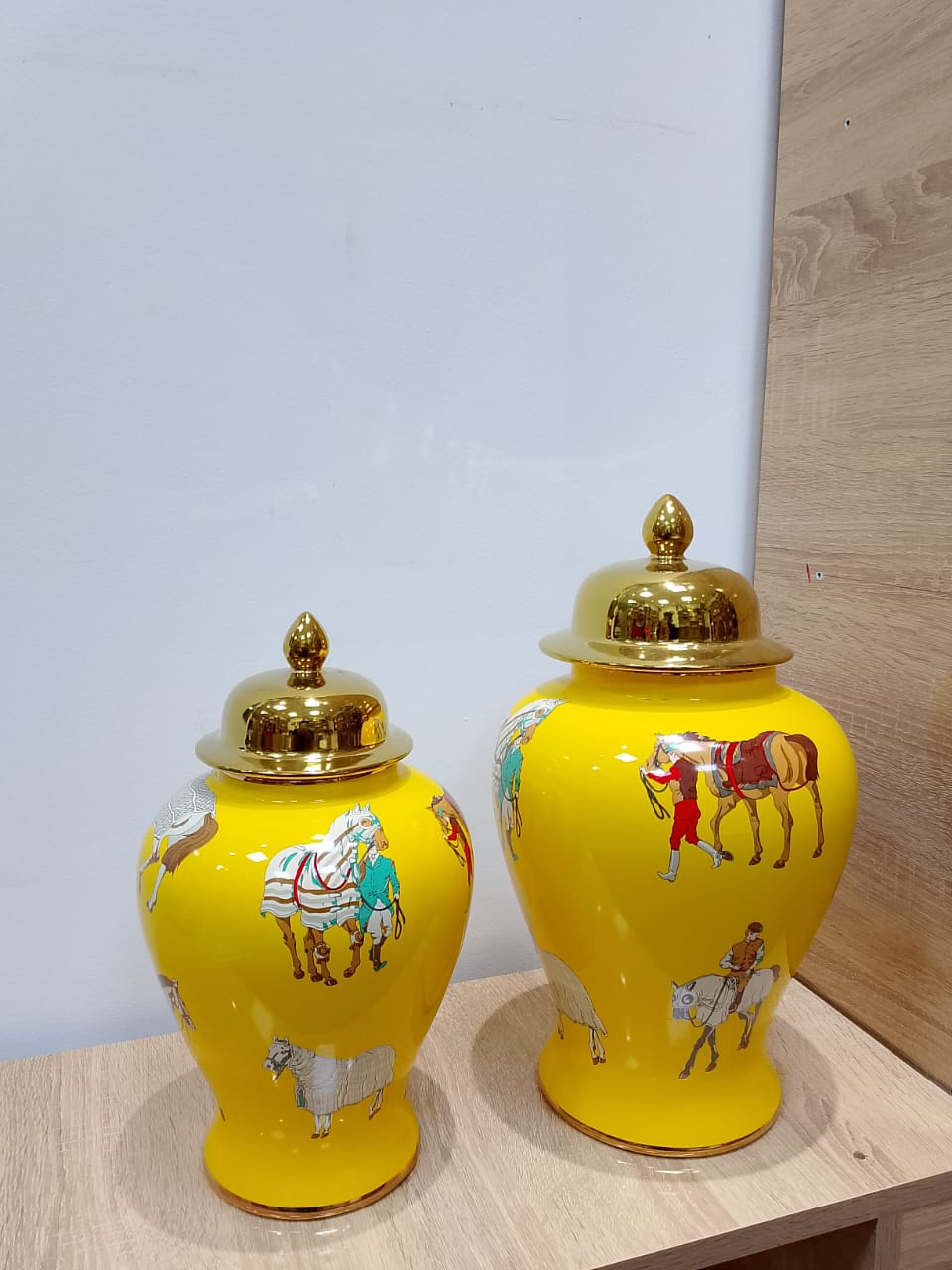 Deux vase en porcelaine Hermes