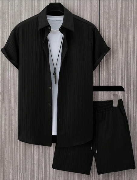 طقم رجالي صيفي – قميص بأزرار + شورت برباط خصر (بدون تي شيرت)