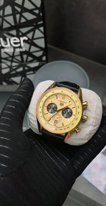 🏅MONTRE CARRERA🏅