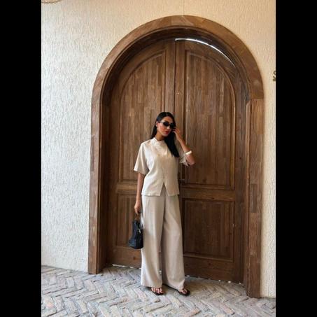 Ensemble Lin trés Chic et confortable.