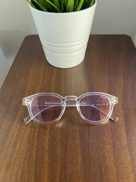 Moscot pink