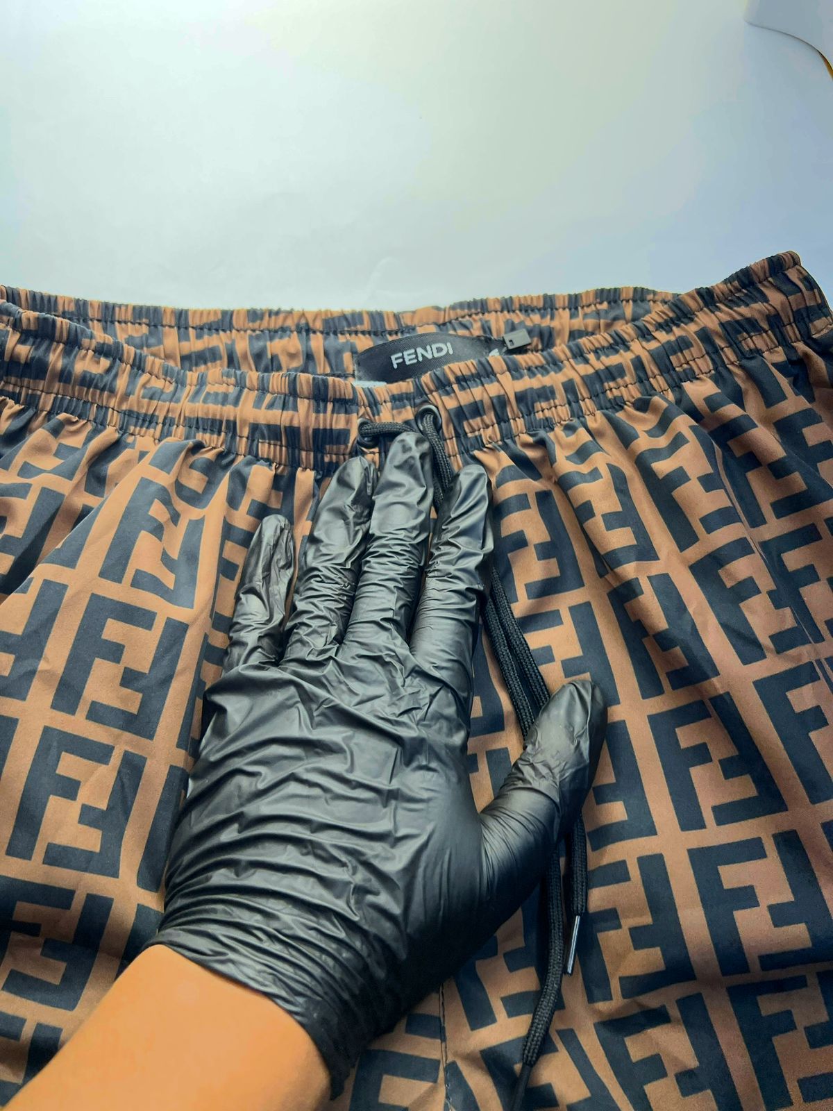 short fendi marron