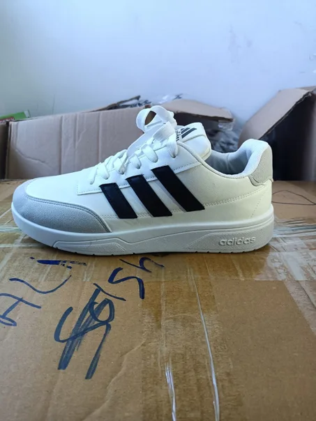 sbredila adidas