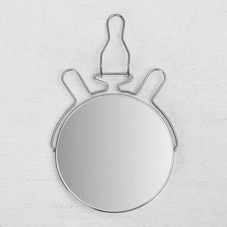 مرآة مكياج قابلة للطي مع تكبير ، شكل دائري ، وجهان