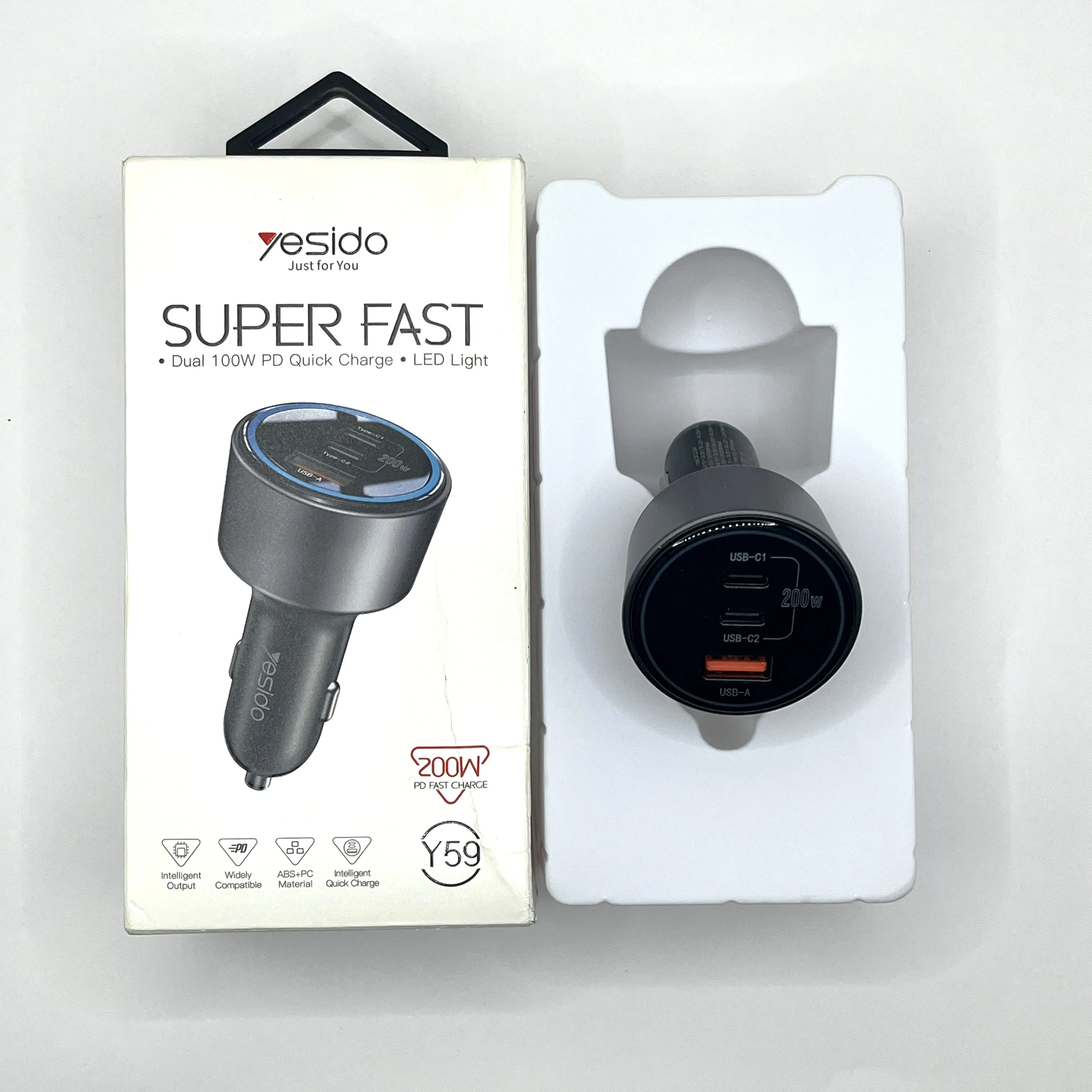 شاحن السيارة الخارق Yesido Y59 (200W) — محطة شحن فائقة السرعة لأجهزتك ولابتوبك أثناء القيادة