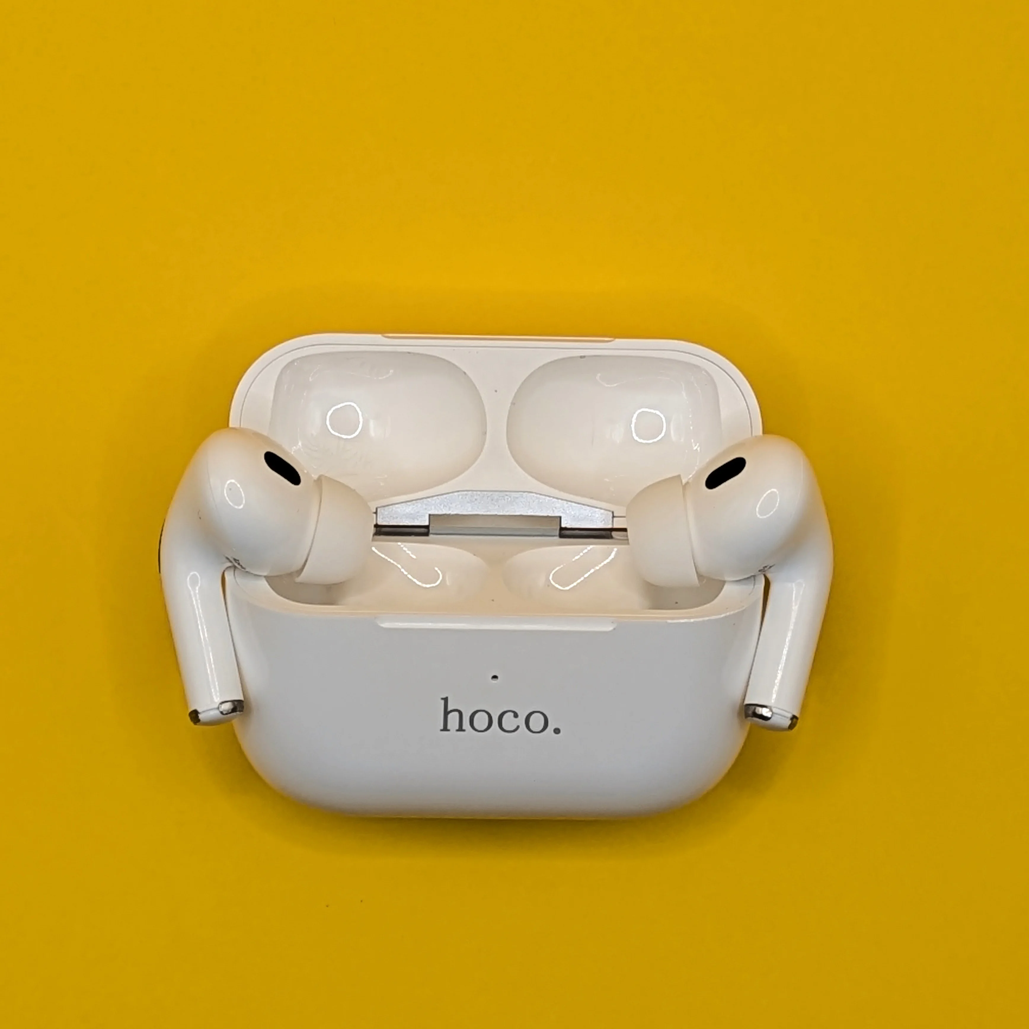 سماعة hoco. اللاسلكية — تصميم أنيق، راحة تامة، وصوت نقي