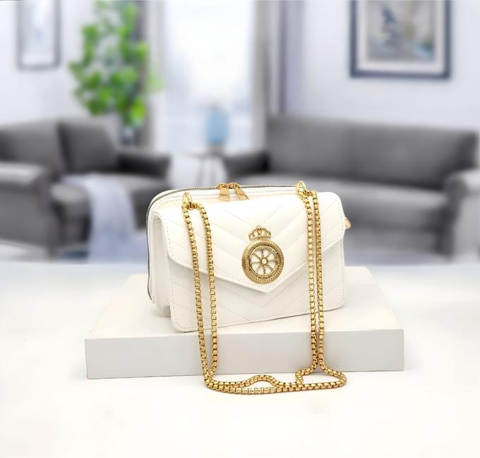 stores/af4a16da617dffa361f369e19a0a9ab4/products/3GZ15AKW9W5Ir0PNGLzz2Fw1QgaQcuR8rEEy7Z3b.jpeg