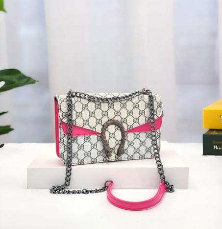 LE LUXE A PORTEE DE MAIN